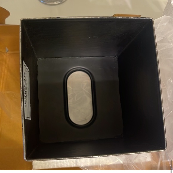 Delightful Butterfly Ginkgo Tissue Box Cover metal textures in solid bro… - Picture 9 of 12